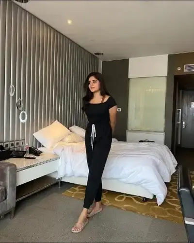 Call Girls Service in Kalamnuri